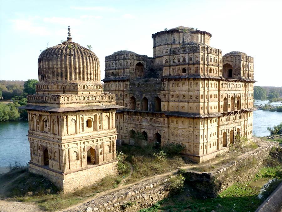 itinerary_orchha_chhatris