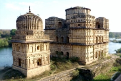 itinerary_orchha_chhatris Golden Triangle Tour with Temples