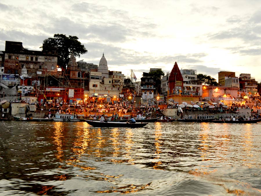 itinerary_varanasi_dasaswamedhghat Golden Triangle Tour with Varanasi