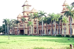 itinerary_varanasi_university Rajasthan Tour with Agra and Varanasi India